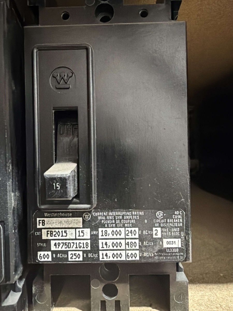 Westinghouse / Cutler-Hammer FB2015 15A 2-Pole 600V Type FB Molded Case Breaker