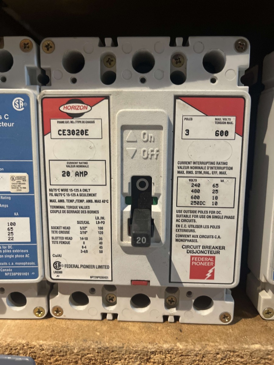 Federal Pioneer Horizon CE3020E Molded-Case Circuit Breaker β 20A, 3-Pole, 600VAC/250VDC