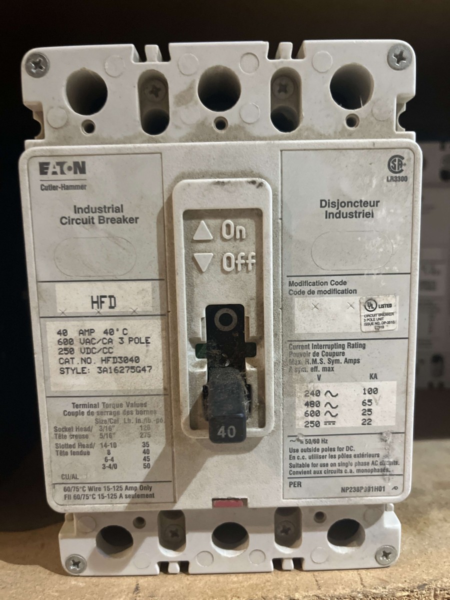 Eaton Cutler-Hammer Industrial Circuit Breaker HFD3040