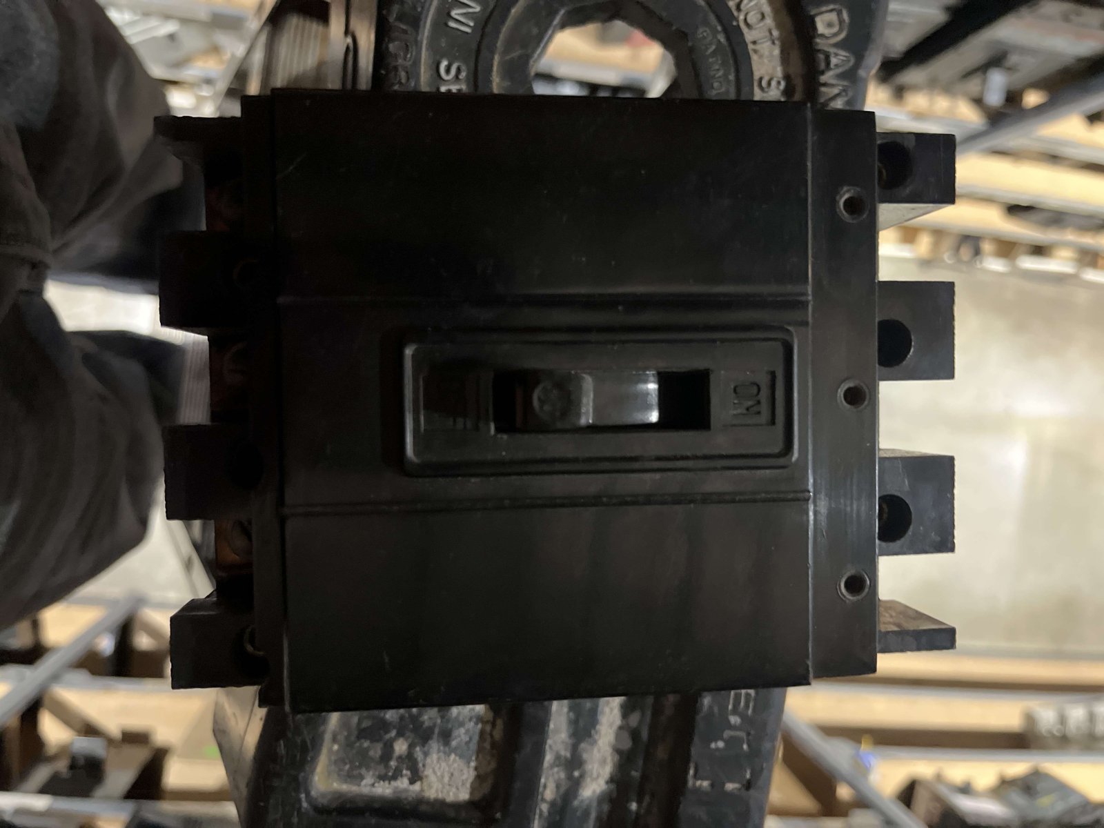 General Electric / GE TE32015 15A 3-Pole 240V Type TE Molded Case Circuit Breaker