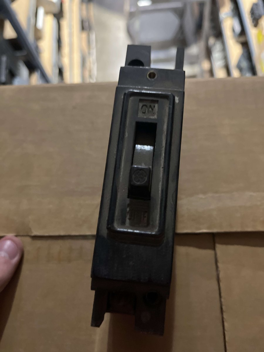 General Electric / GE TE11015 15A 1-Pole 120V Type TE Molded Case Circuit Breaker