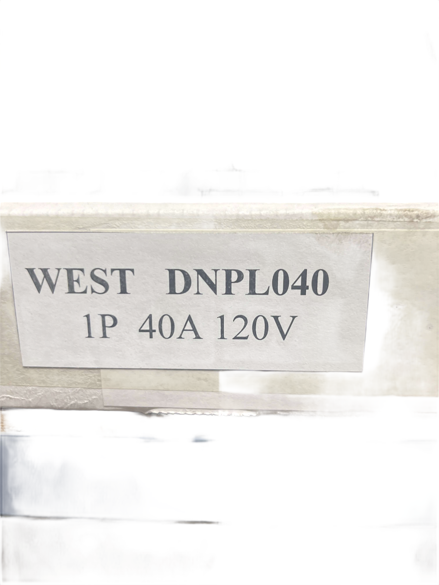 Eaton Cutler-Hammer DNPL040 40A 1-Pole 120V Plug-In Circuit Breaker